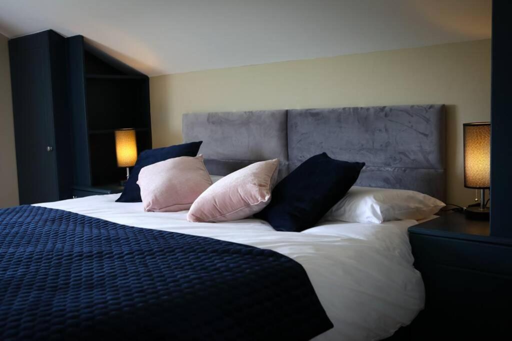 5* Self Catering Vila Nenagh Exterior foto