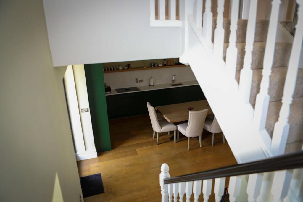 5* Self Catering Vila Nenagh Exterior foto